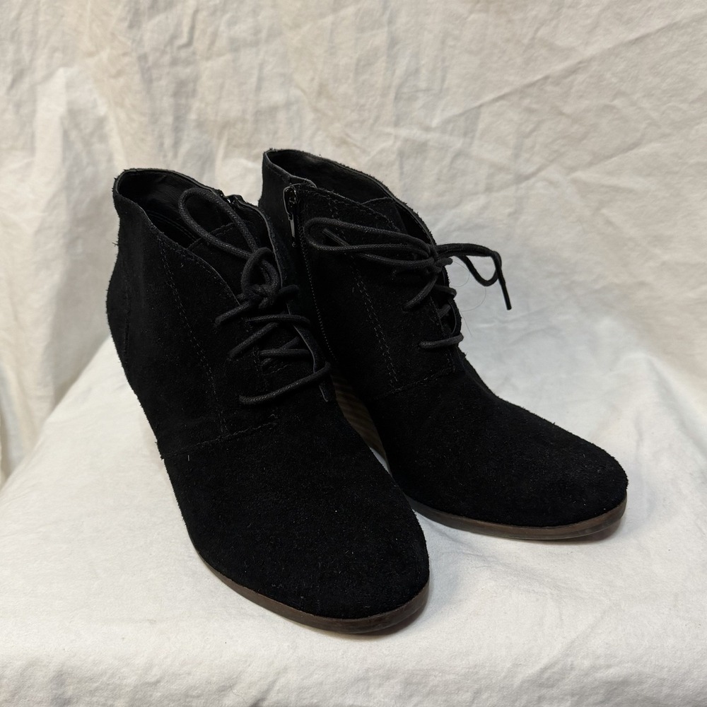 Lucky Brand Women's Shylow Suede Bootie Boho Preppy Black Size 6.5M Wedge Heel - Picture 1 of 7